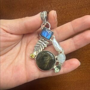 Elegant Silver and Blue Gemstone Pendant